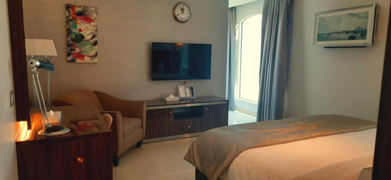 Tio Sea Resort Al Khor Exterior photo A bedroom at the hotel