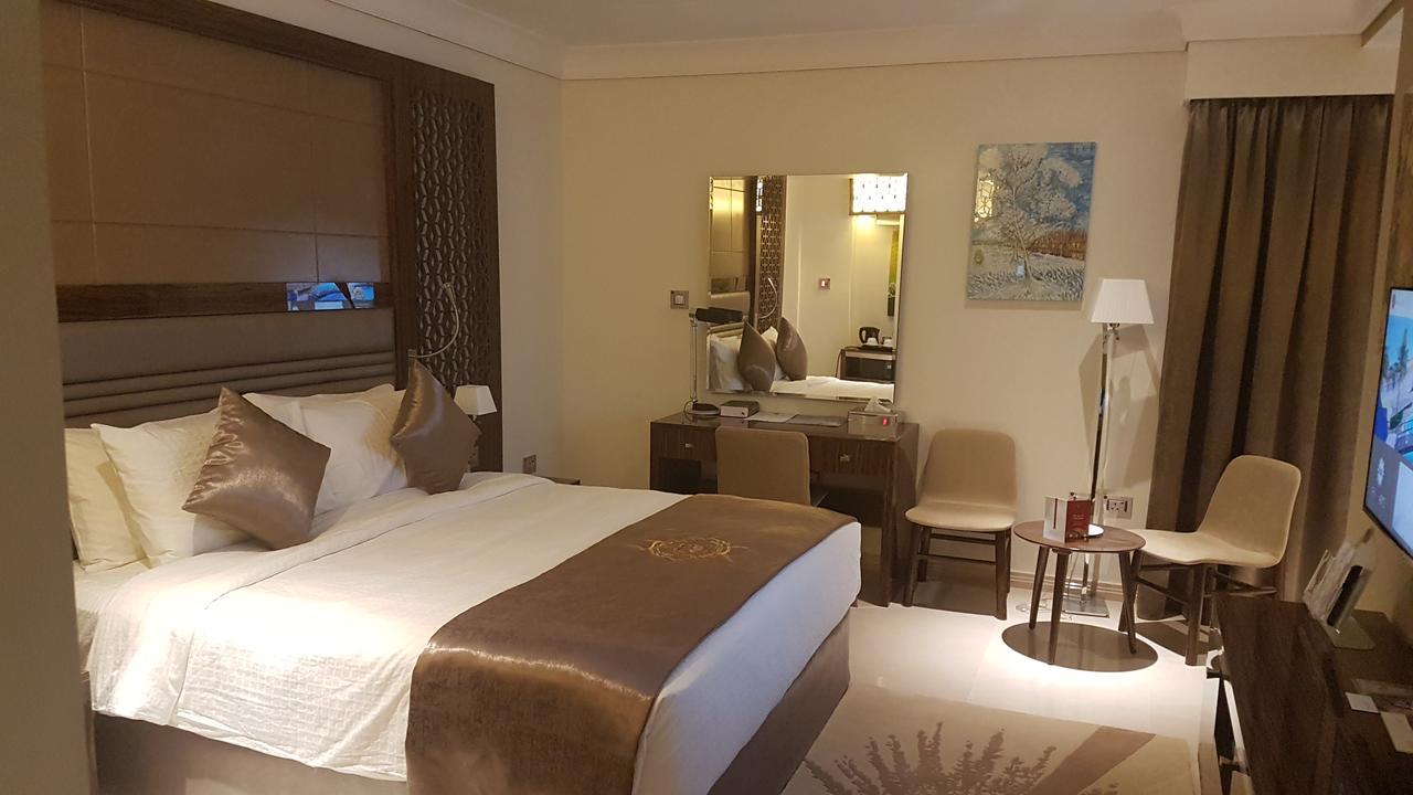 Tio Sea Resort Al Khor Exterior photo A room at the hotel