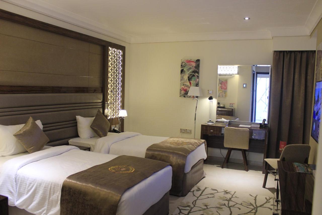 Tio Sea Resort Al Khor Exterior photo A room at the hotel
